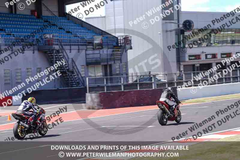 donington no limits trackday;donington park photographs;donington trackday photographs;no limits trackdays;peter wileman photography;trackday digital images;trackday photos